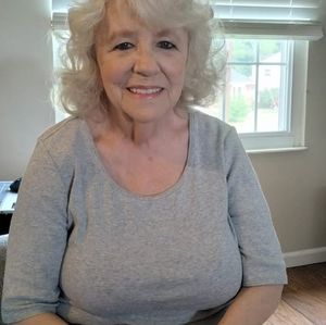 Meet your Posher, Beverly